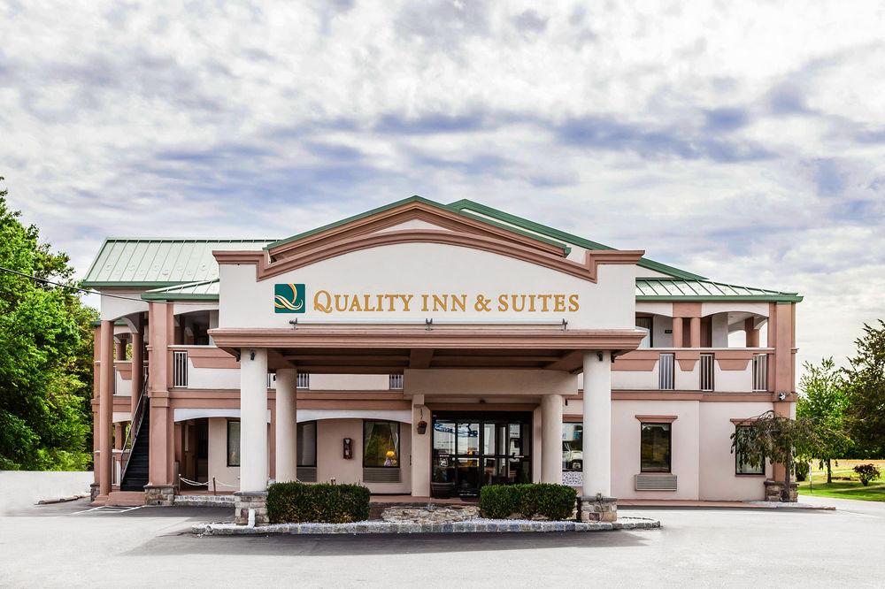 Quality Inn & Suites Quakertown-Allentown المظهر الخارجي الصورة